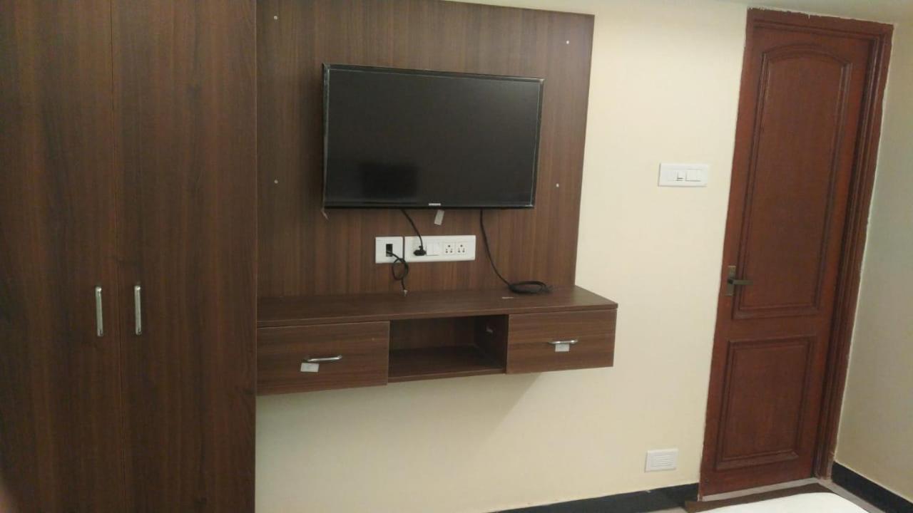 A.R Residency Hotel Madras Buitenkant foto
